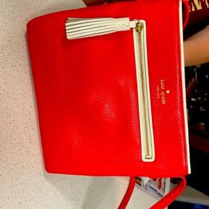 Kate Spade crossbody bag. Never used. Excellent condition.